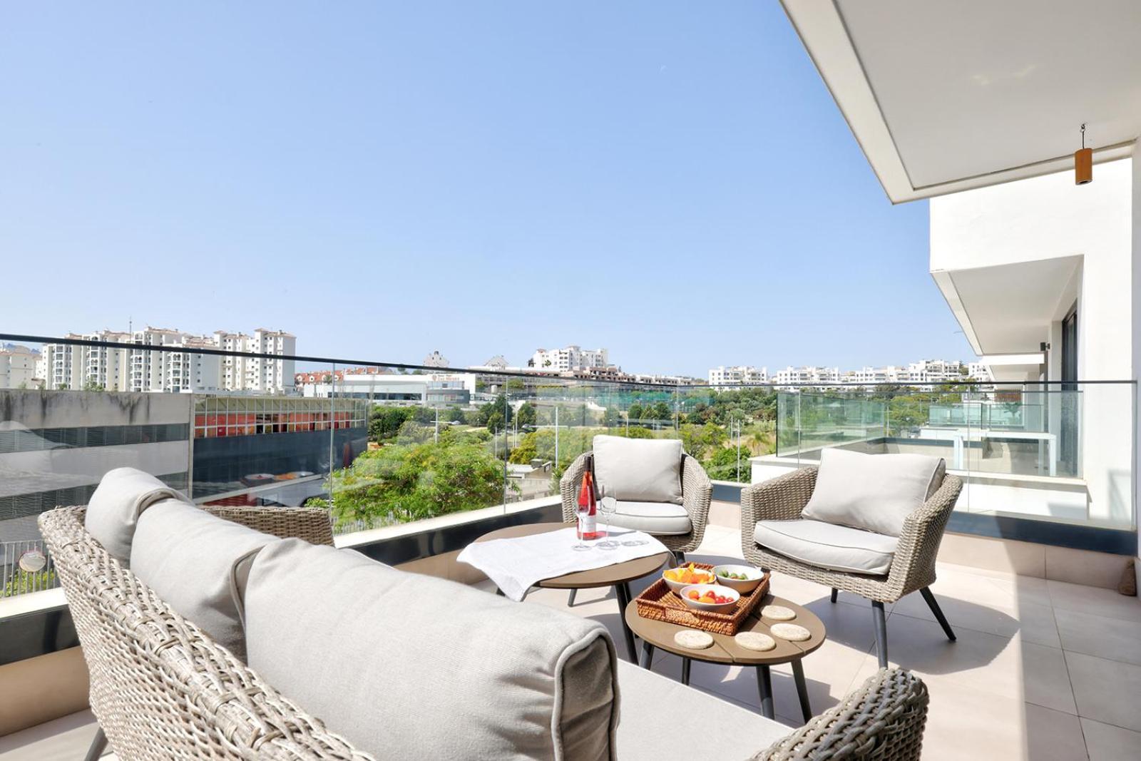 Estepona Place - Spacious Family City Apartment Esterno foto