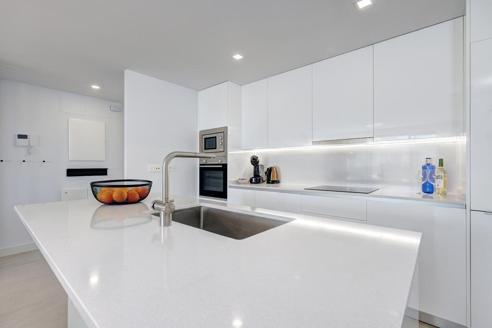 Estepona Place - Spacious Family City Apartment Esterno foto