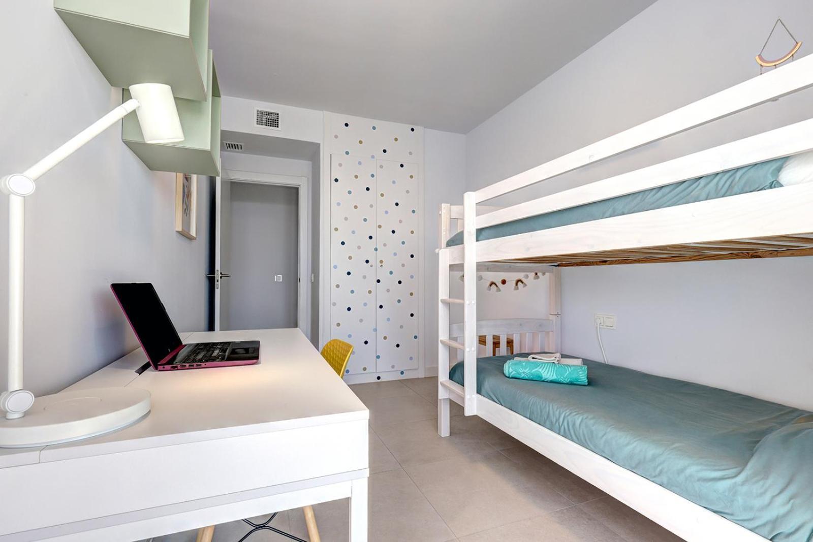 Estepona Place - Spacious Family City Apartment Esterno foto