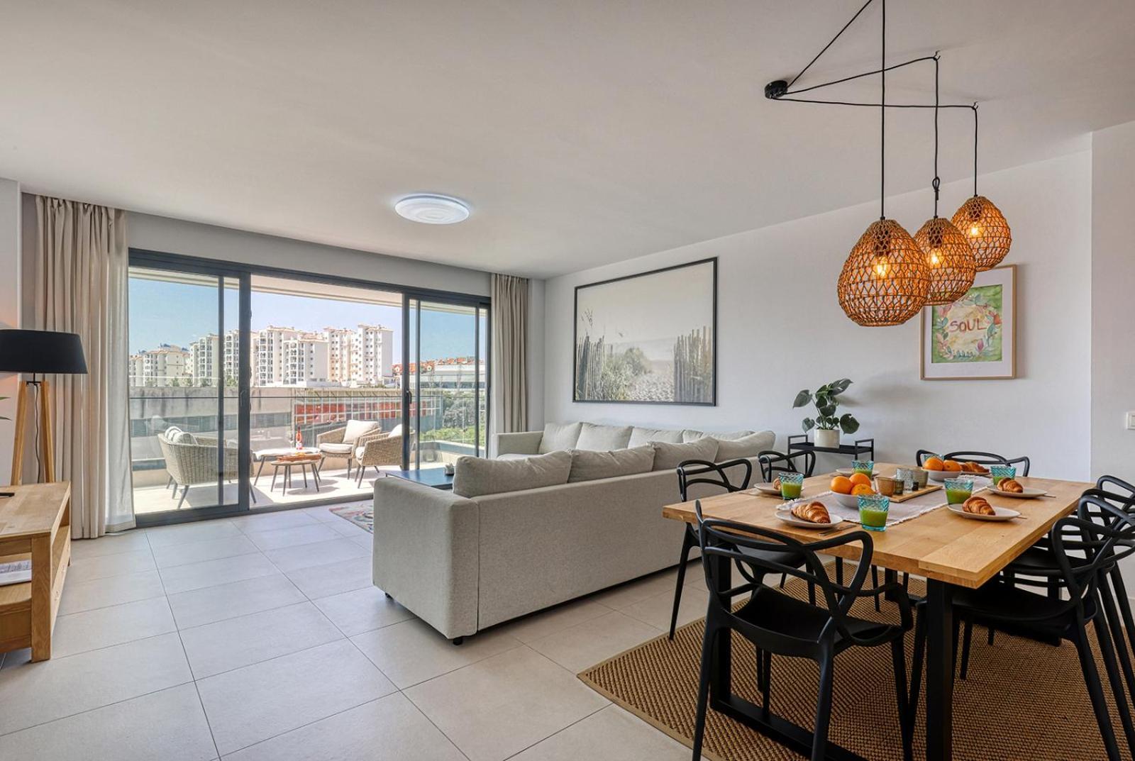 Estepona Place - Spacious Family City Apartment Esterno foto