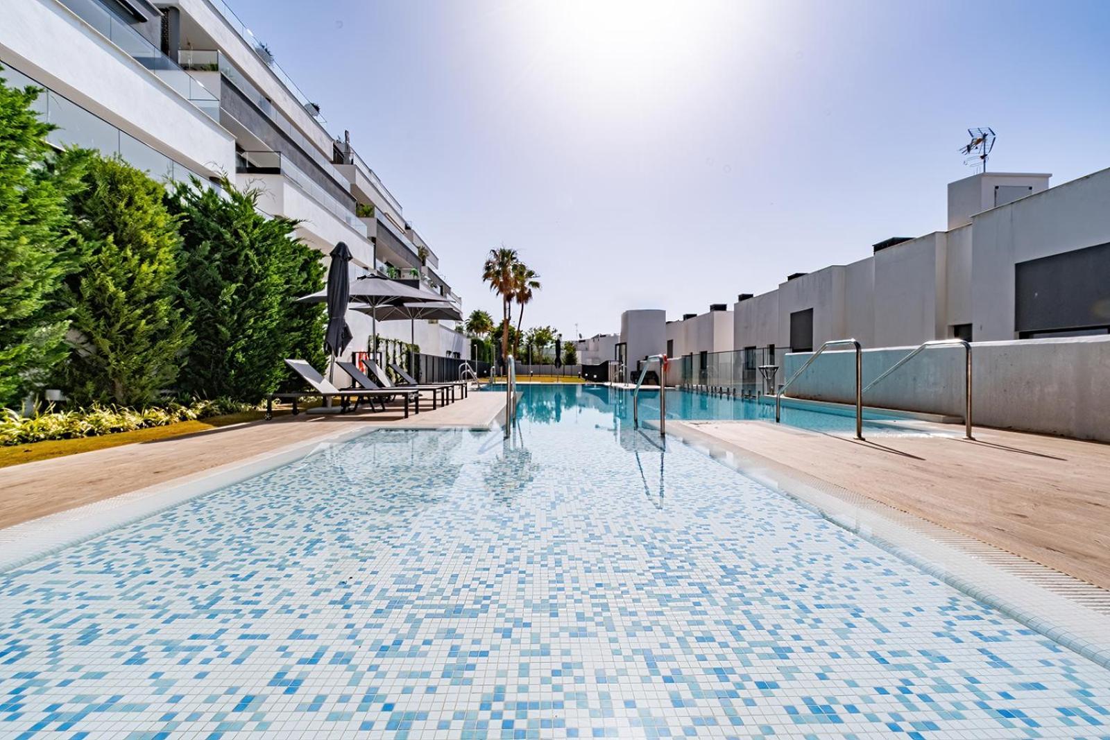 Estepona Place - Spacious Family City Apartment Esterno foto